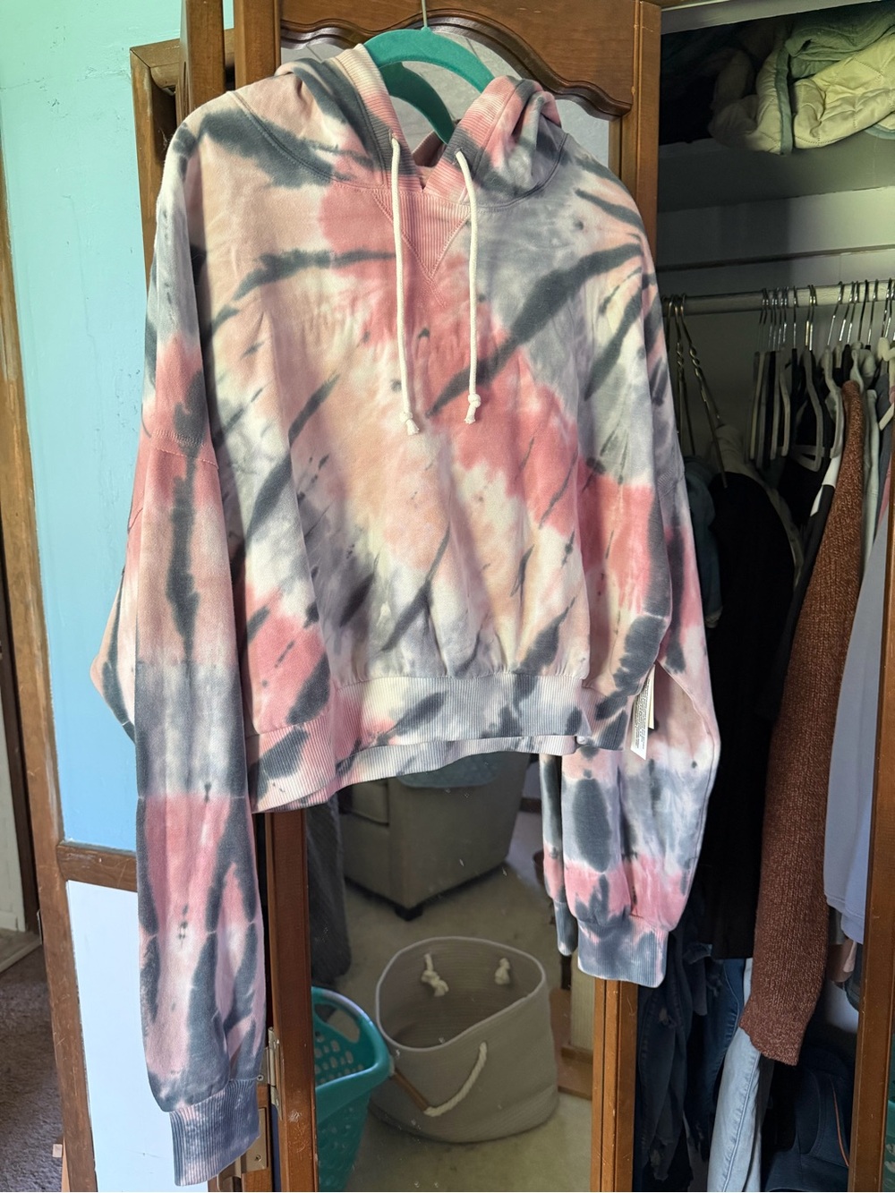 NWT Aeropostale CROPPED Pink Blue White Tie-Dye Hooded Sweatshirt XXL
